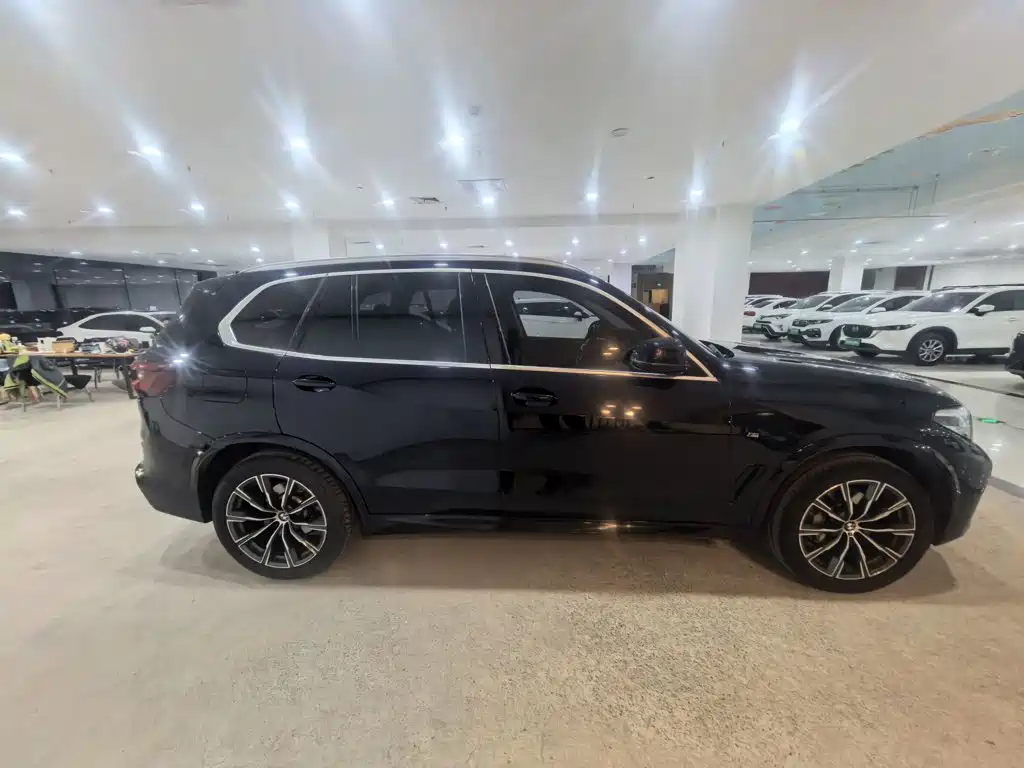 BMW X5 (Import) — фото 26