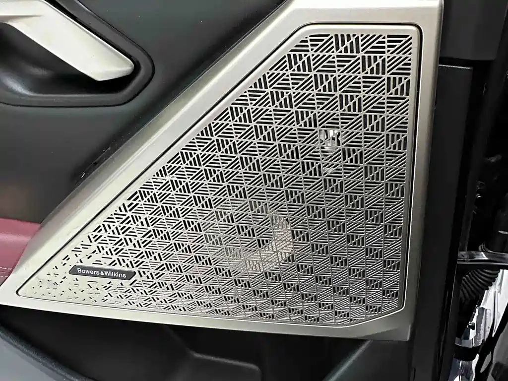 BMW 5 Series — фото 11
