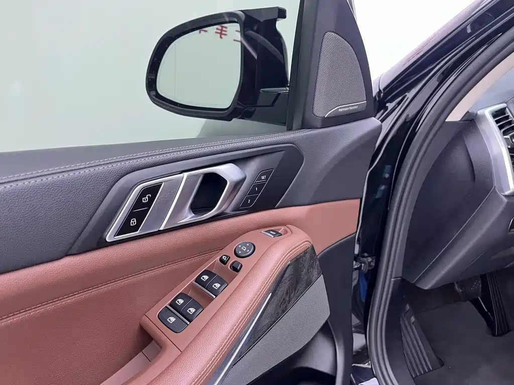 BMW X5 (Import) — фото 10