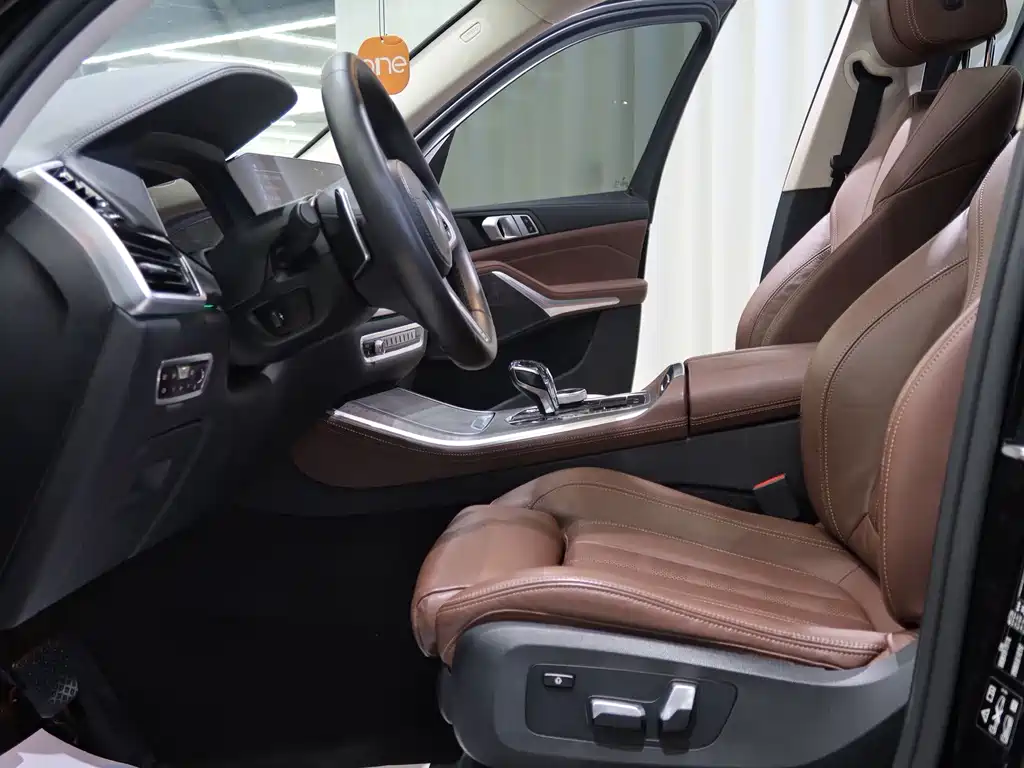 BMW X5 (Import) — фото 9