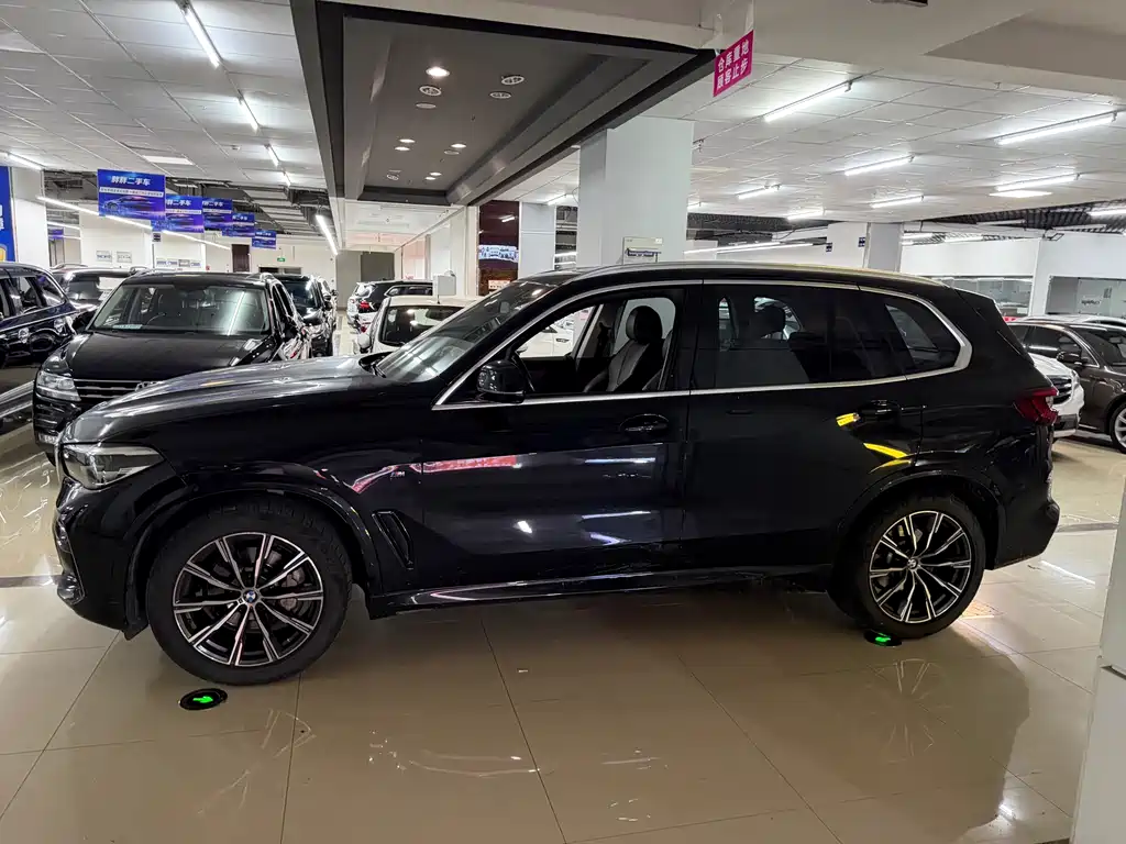 BMW X5 (Import) — фото 3