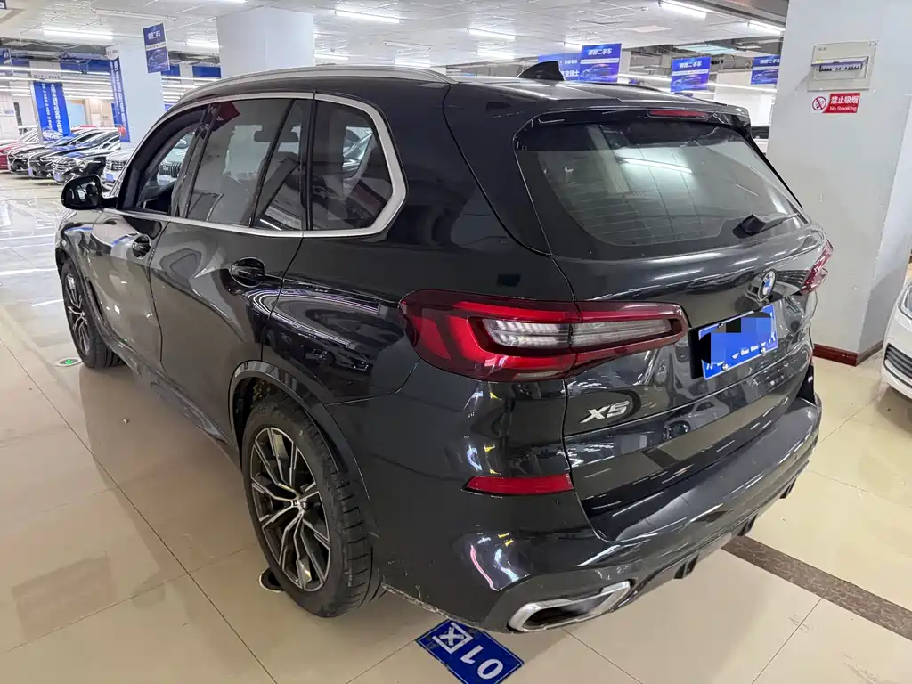 BMW X5 (Import) — фото 4