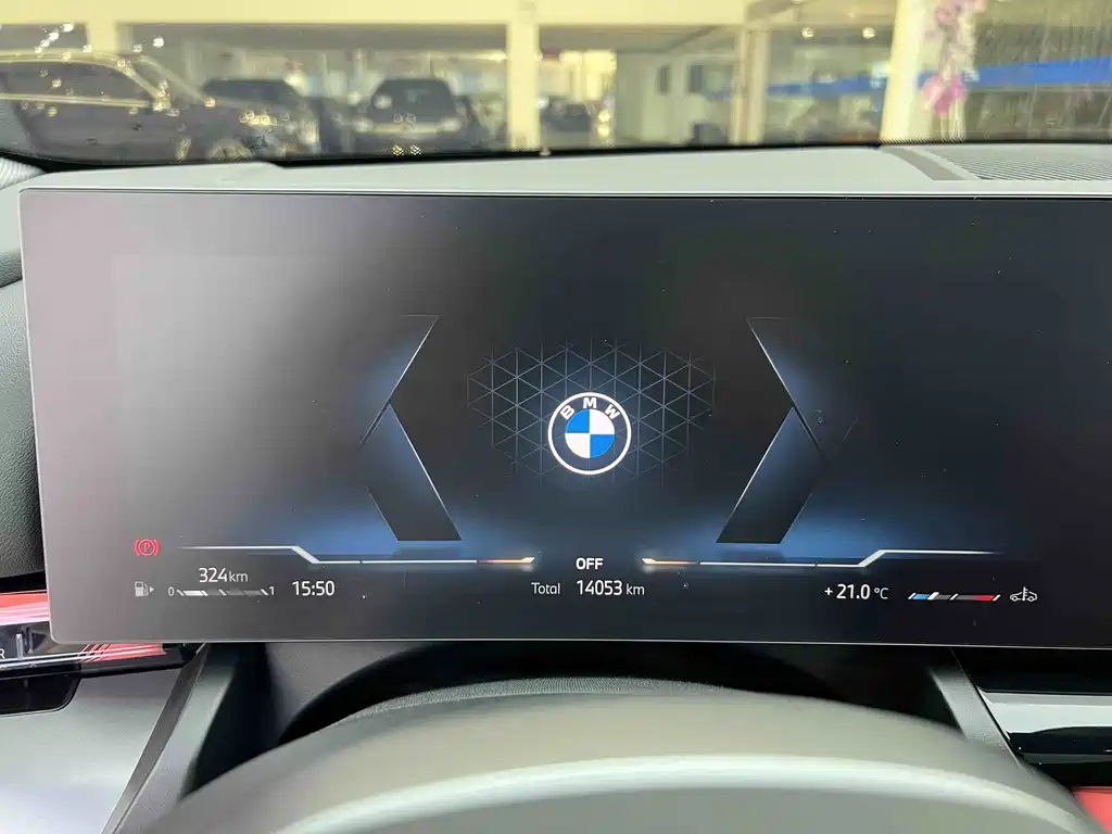 BMW 5 Series — фото 11
