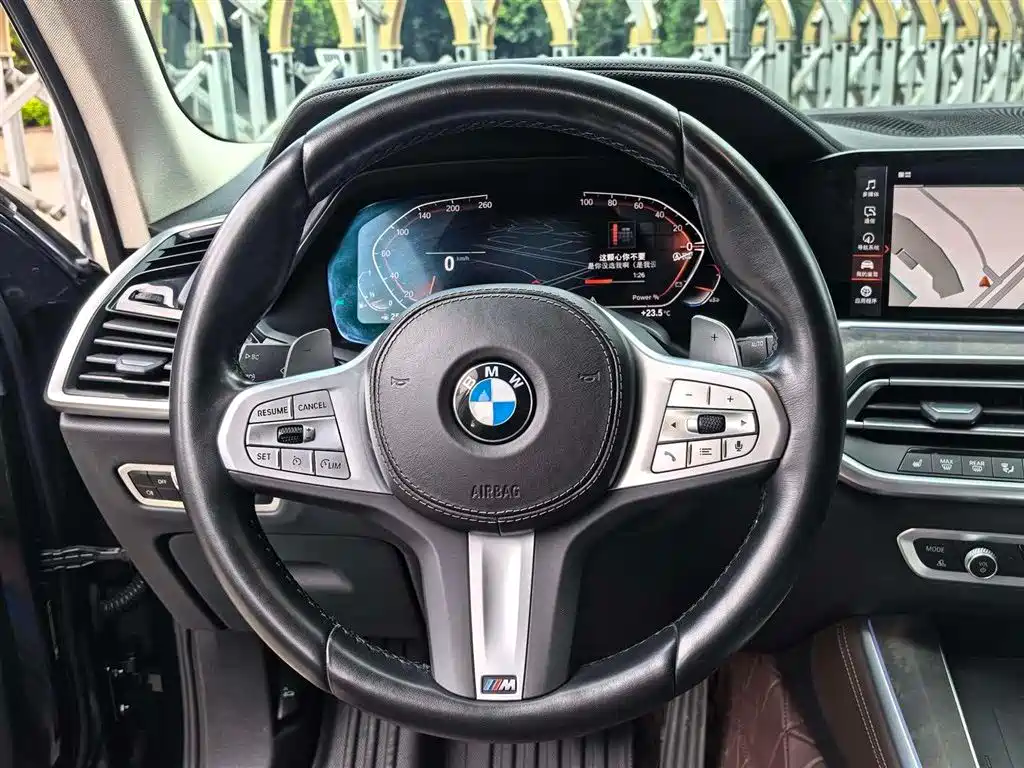 BMW X5 — фото 14