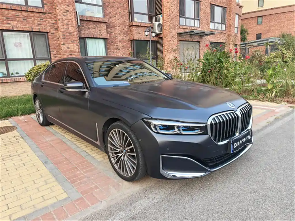 BMW 7 Series — фото 2