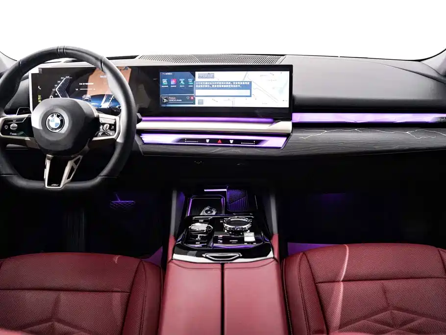 BMW 5 Series — фото 14