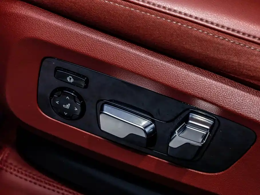 BMW X5 — фото 14