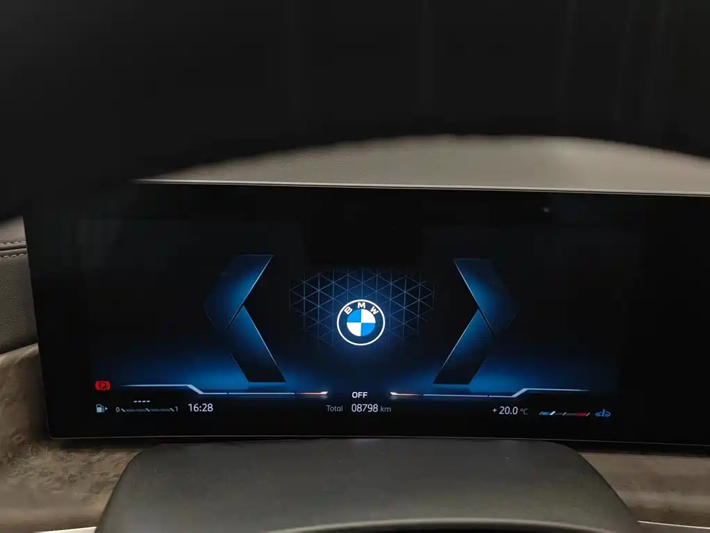 BMW X5 — фото 20