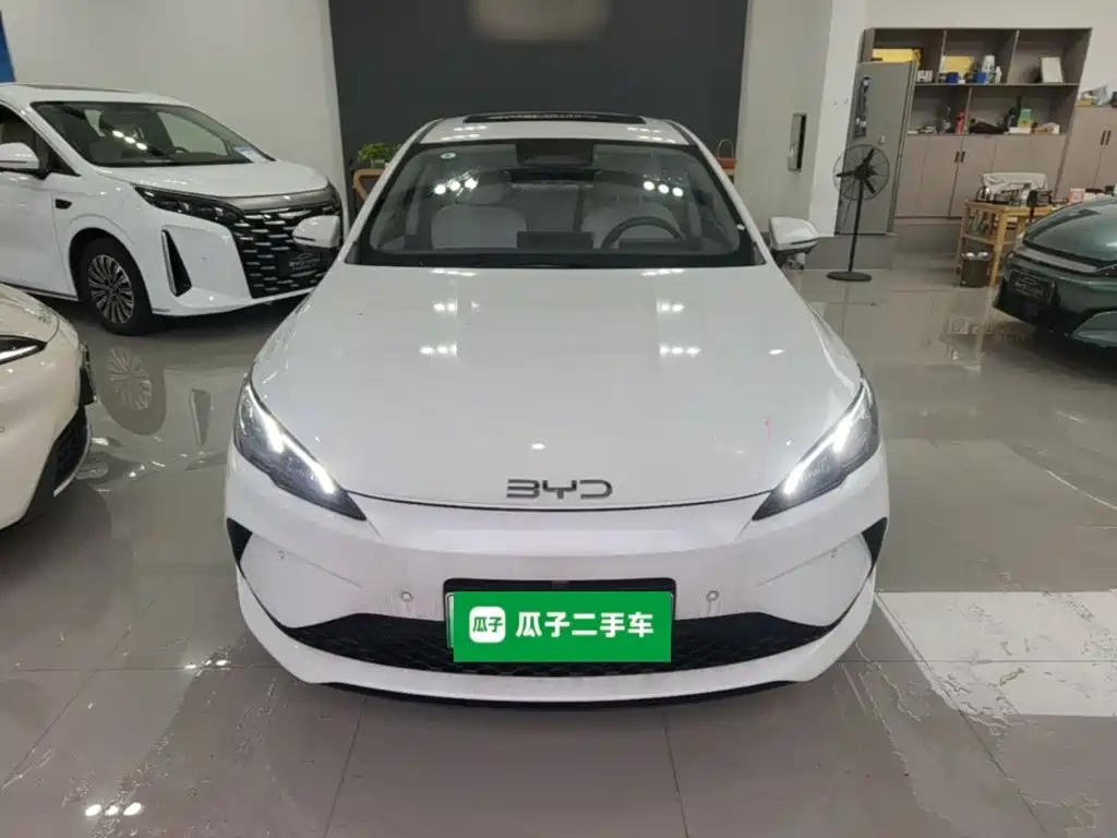 BYD Seal 05 DM-i — фото 3