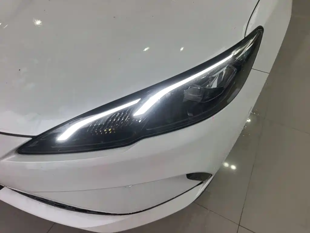 BYD Seal 05 DM-i — фото 24