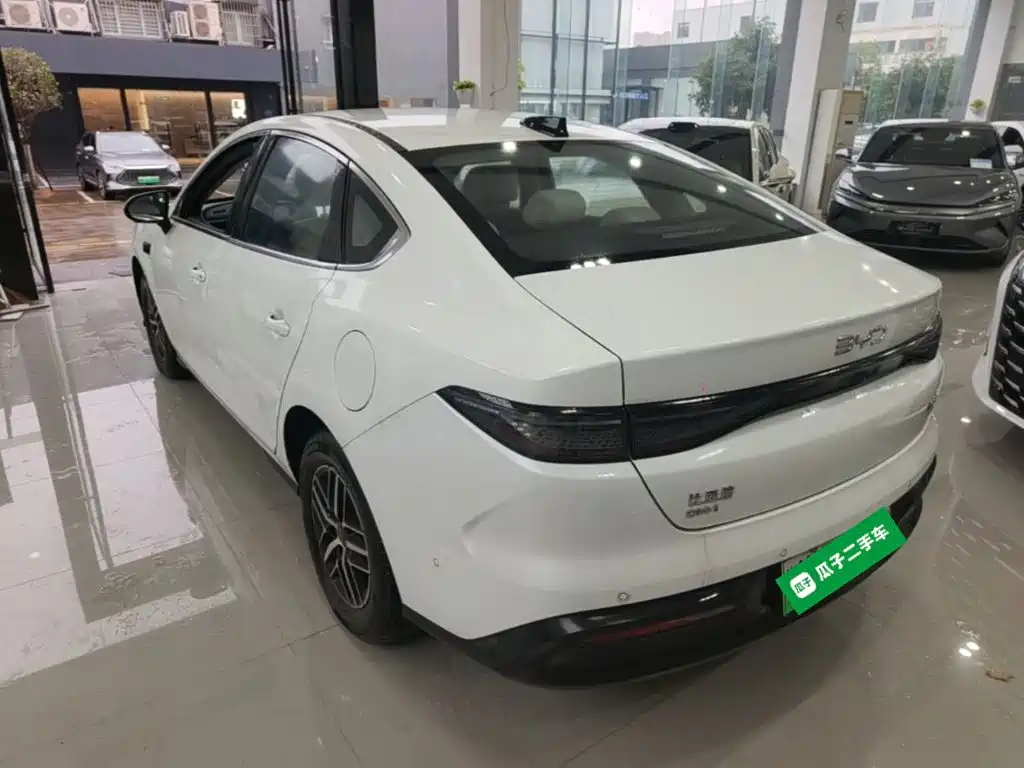 BYD Seal 05 DM-i — фото 5
