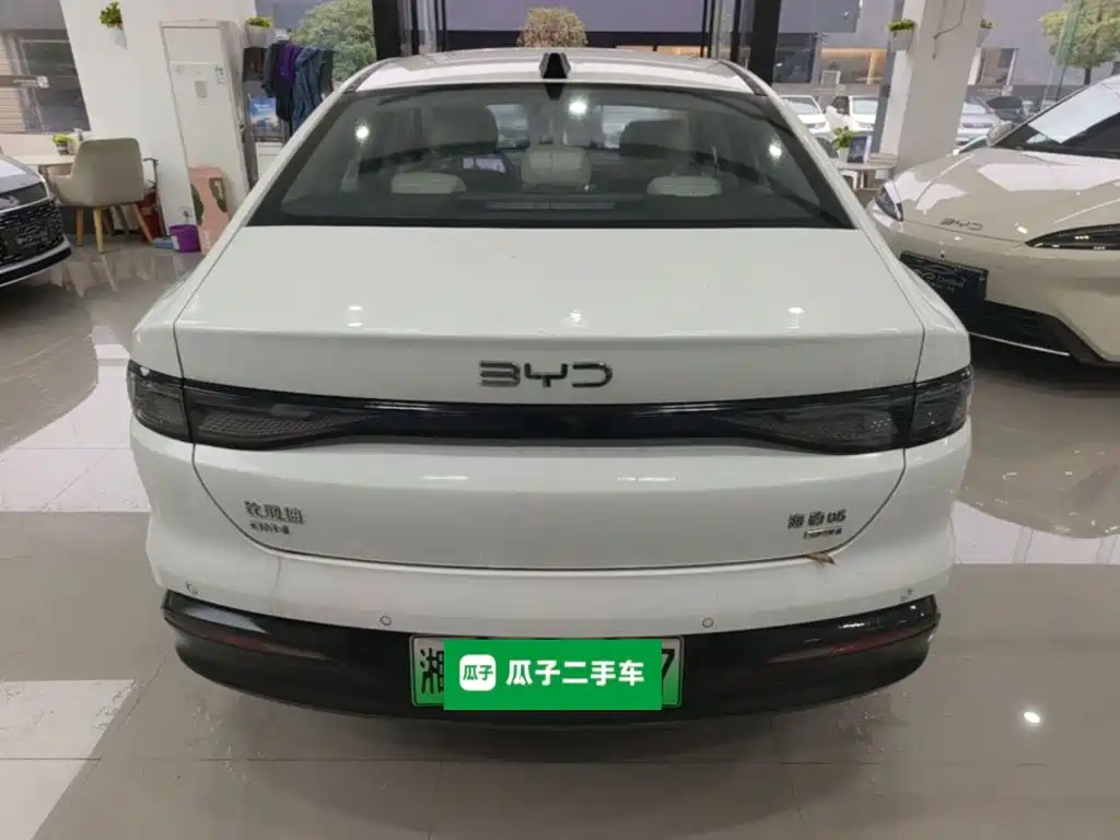 BYD Seal 05 DM-i — фото 6