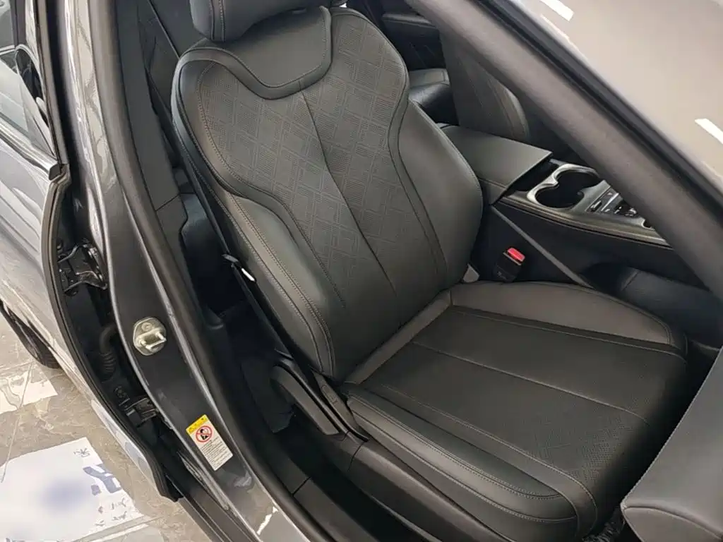 BYD Qin PLUS — фото 20