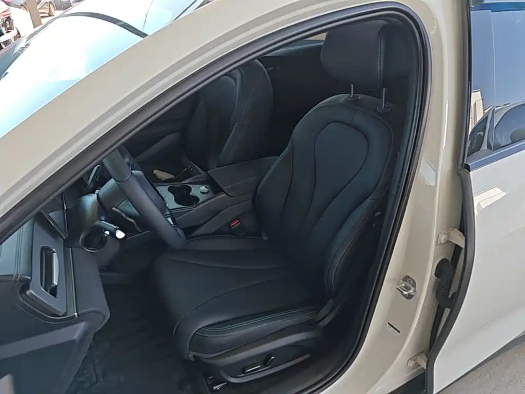 BYD Seal 06 DM-i Touring — фото 11