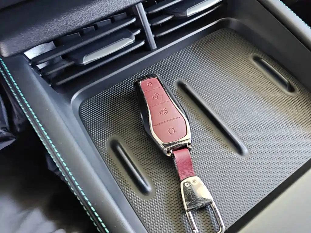 BYD Seal 06 DM-i Touring — фото 17