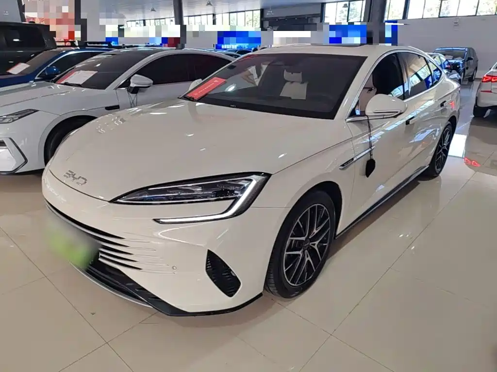 BYD Seal 07 DM-i — фото 2