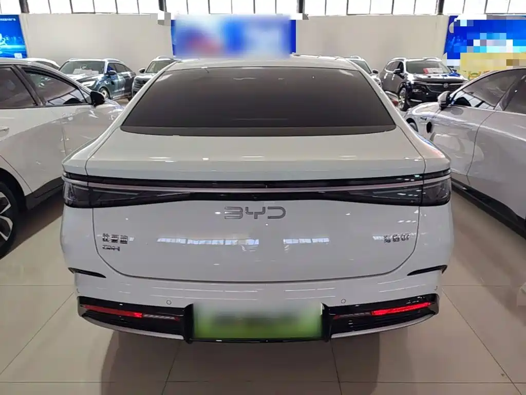 BYD Seal 07 DM-i — фото 6
