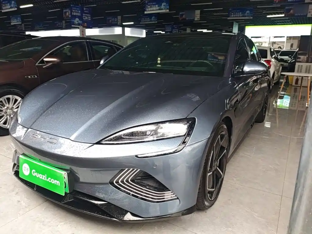 BYD Seal — фото 2
