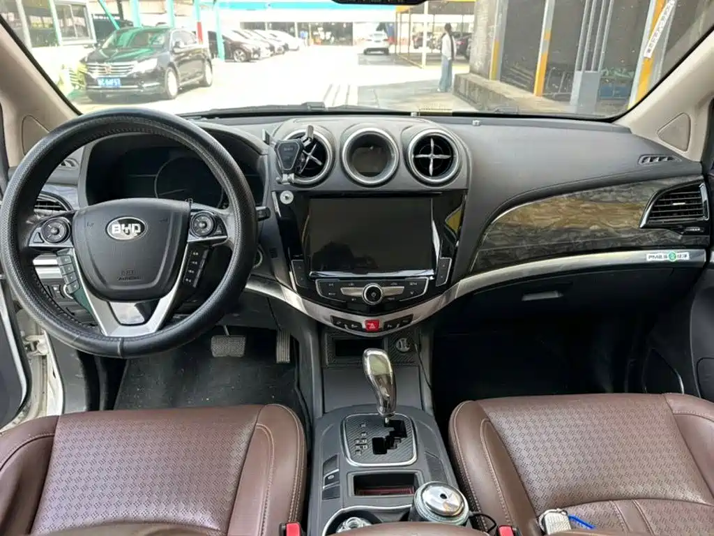 BYD S7 — фото 5