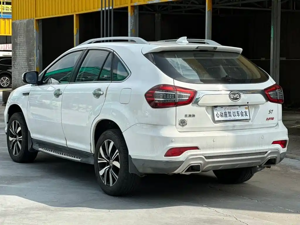 BYD S7 — фото 7