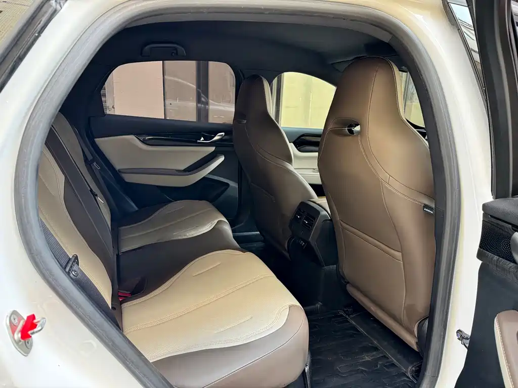 BYD Qin PLUS — фото 13