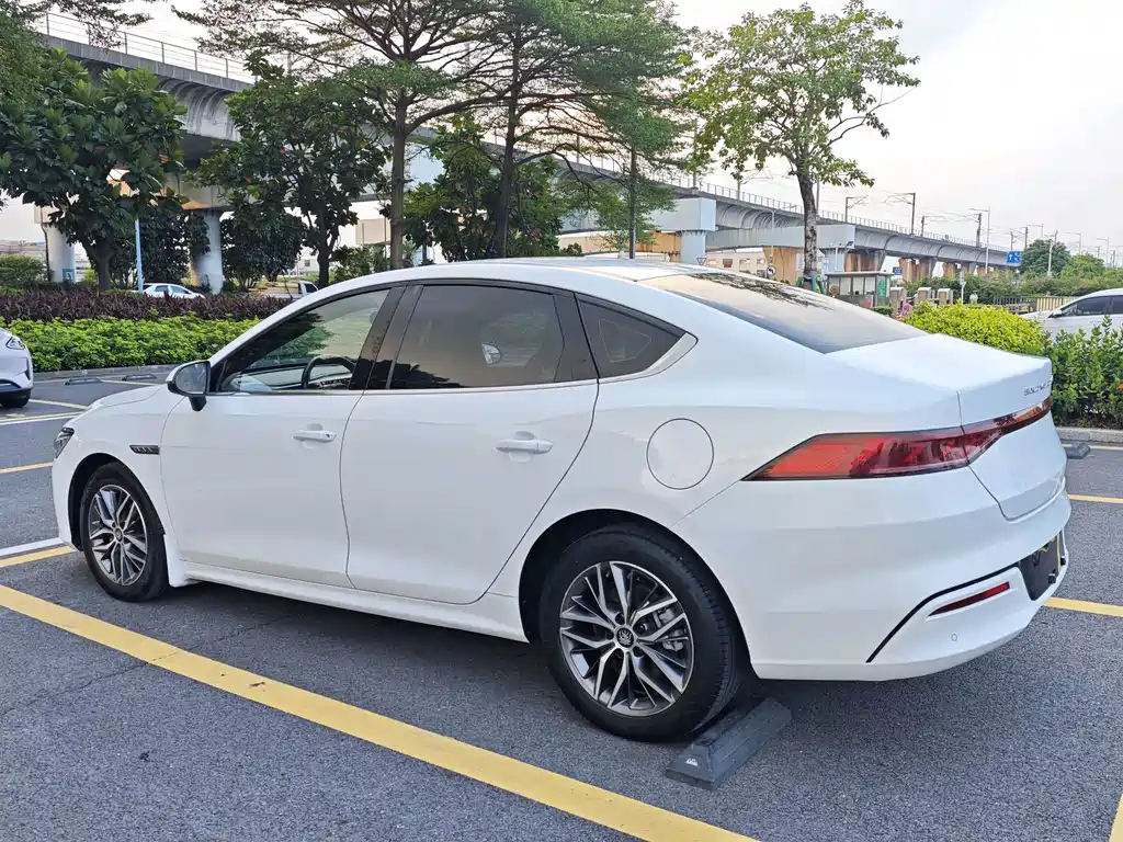 BYD Qin PLUS — фото 21
