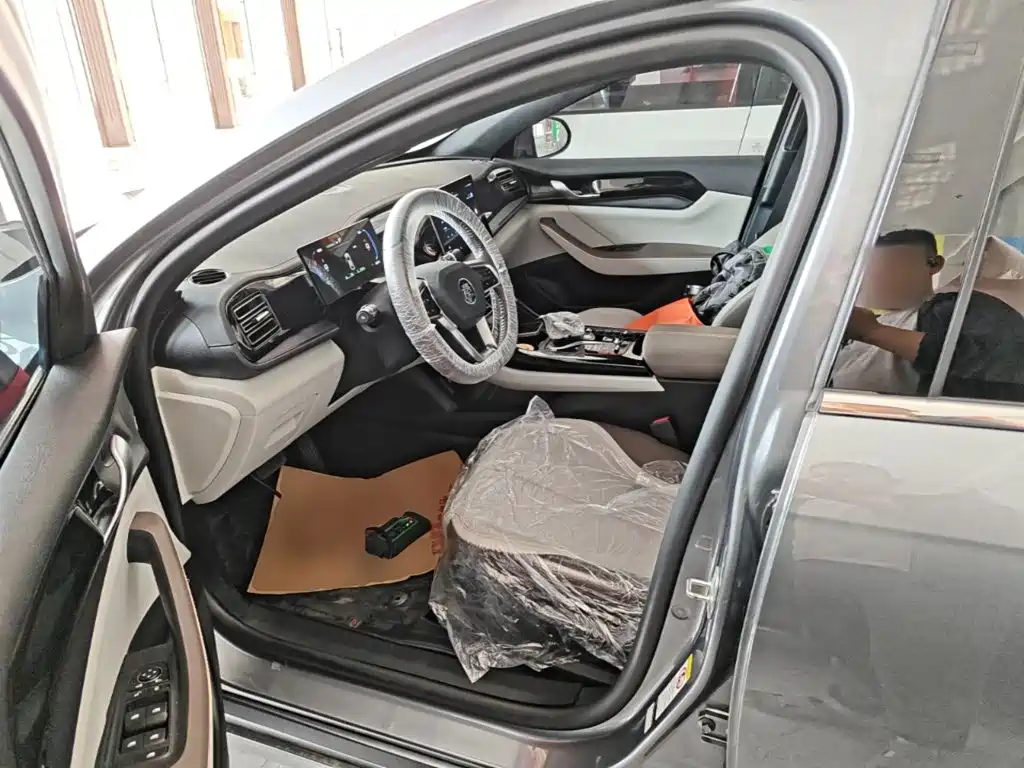 BYD Qin PLUS — фото 15