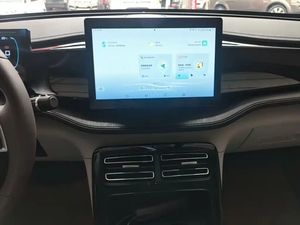 BYD Qin PLUS — фото 13