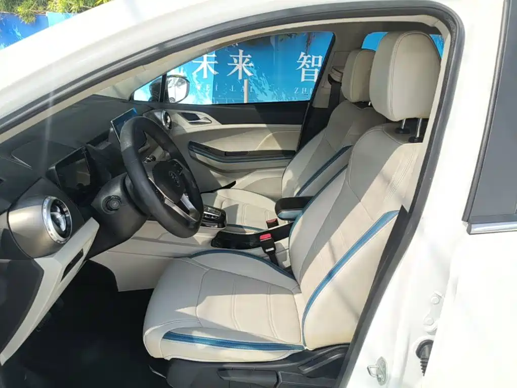 BYD Yuan Pro — фото 15