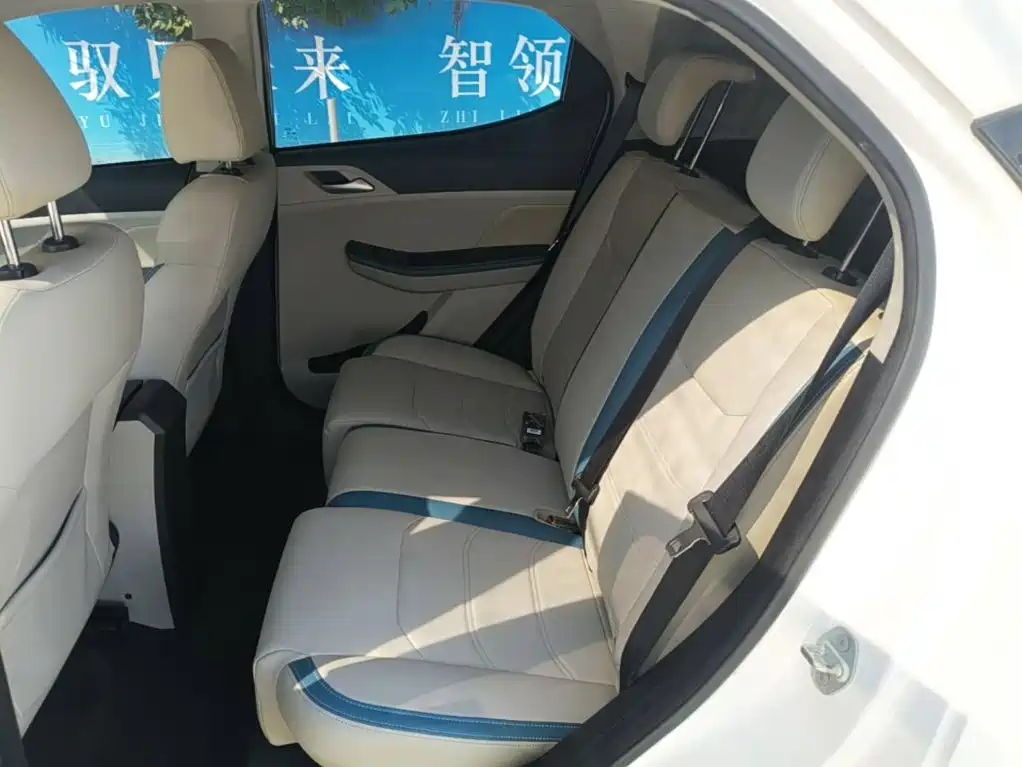 BYD Yuan Pro — фото 17