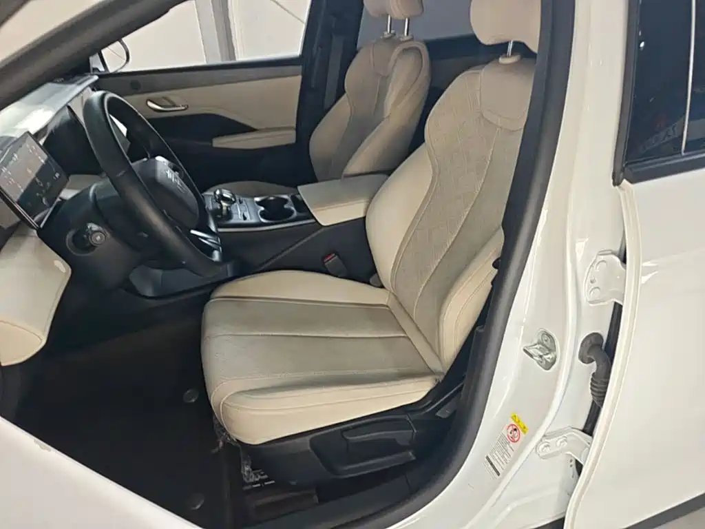 BYD Qin PLUS — фото 15