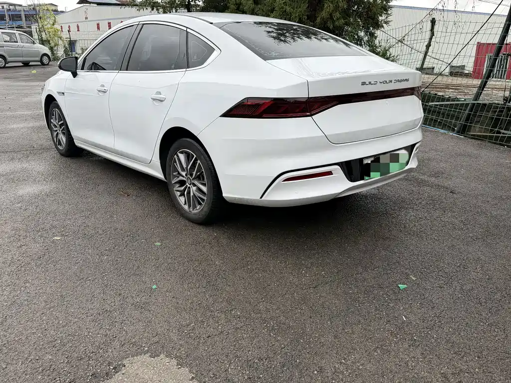 BYD Qin PLUS — фото 10