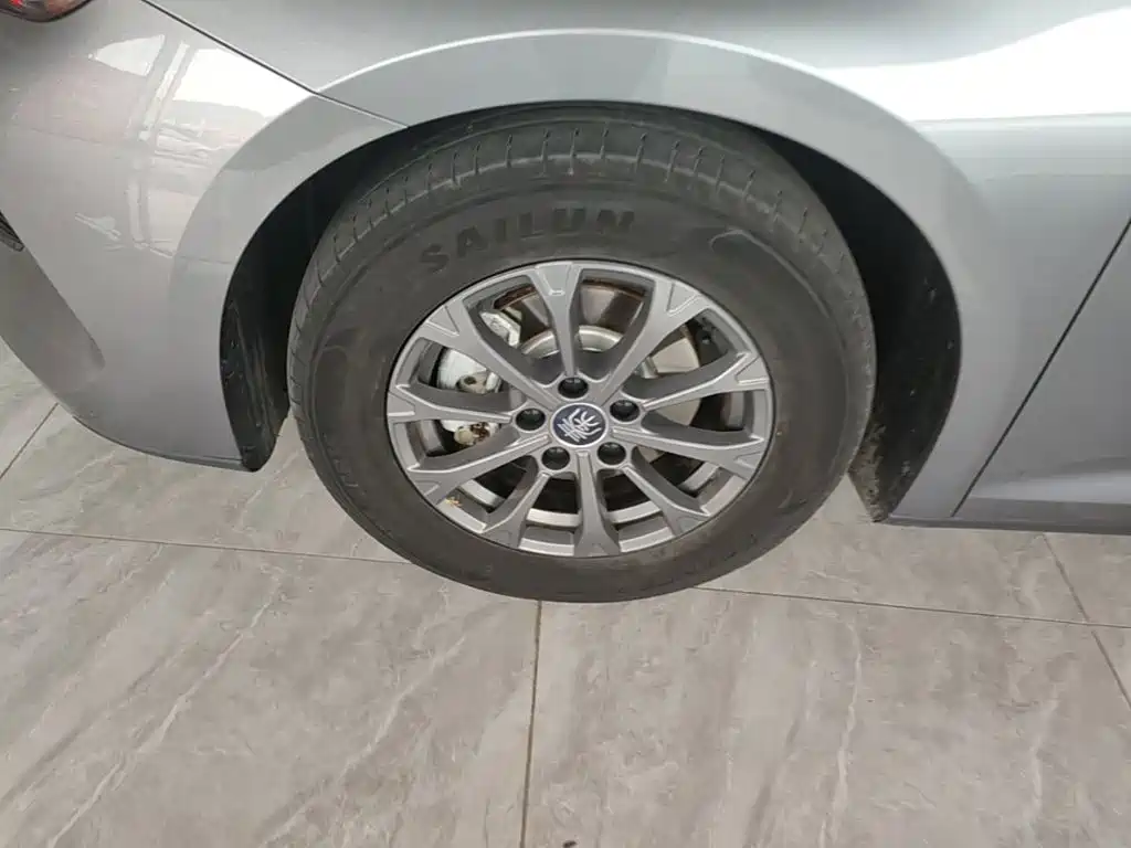 BYD Qin L — фото 23