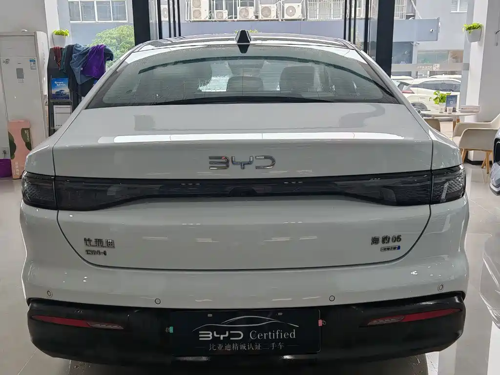 BYD Seal 05 DM-i — фото 9