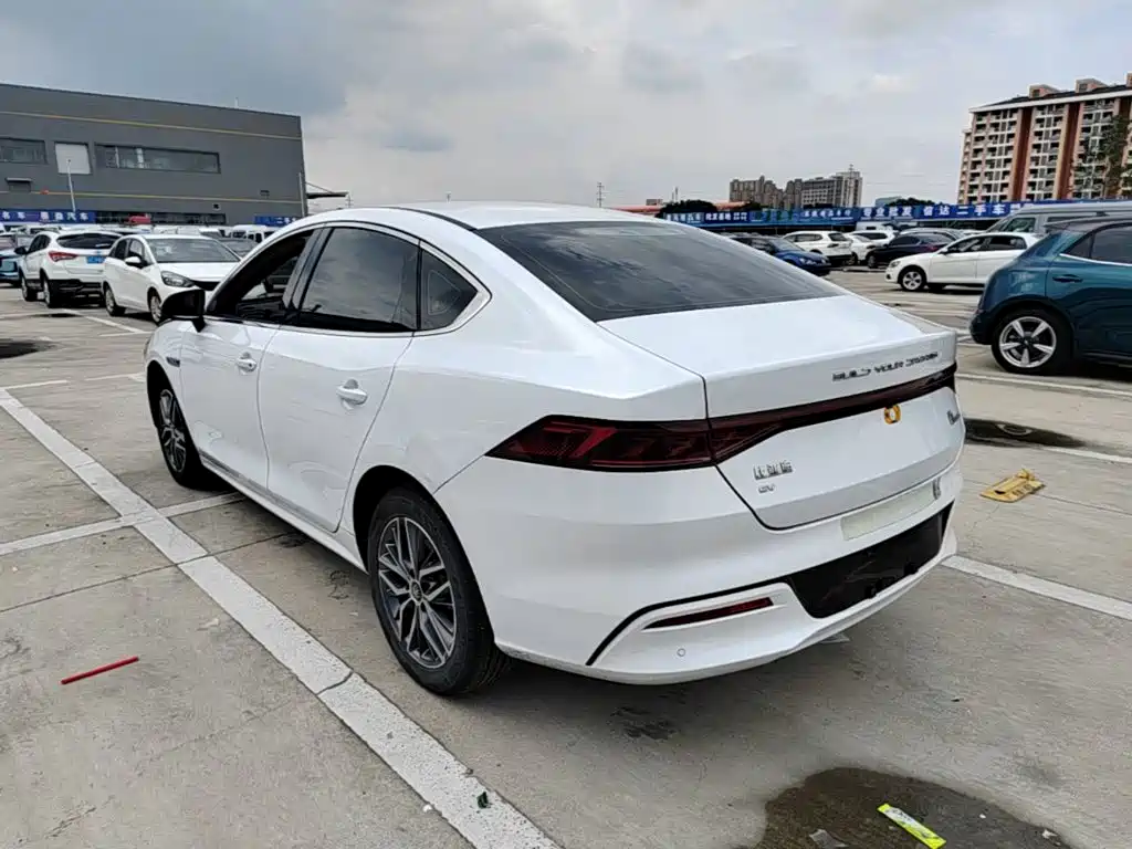 BYD Qin PLUS — фото 5