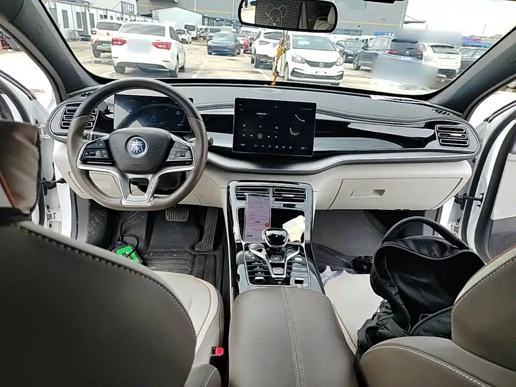 BYD Qin PLUS — фото 10