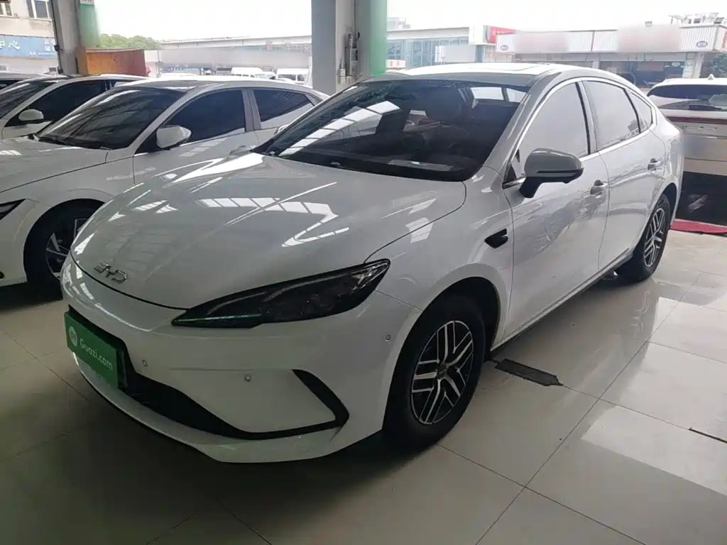 BYD Seal 05 DM-i — фото 2