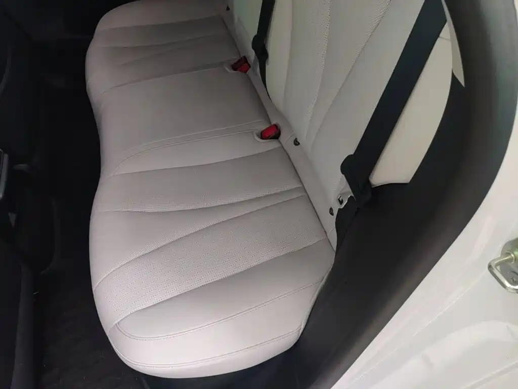 BYD Seal 05 DM-i — фото 17