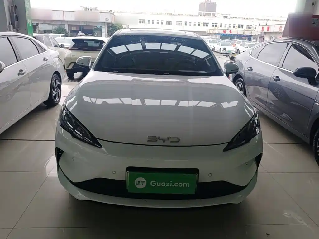 BYD Seal 05 DM-i — фото 3
