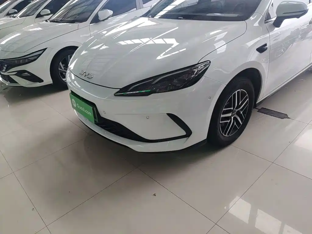 BYD Seal 05 DM-i — фото 24