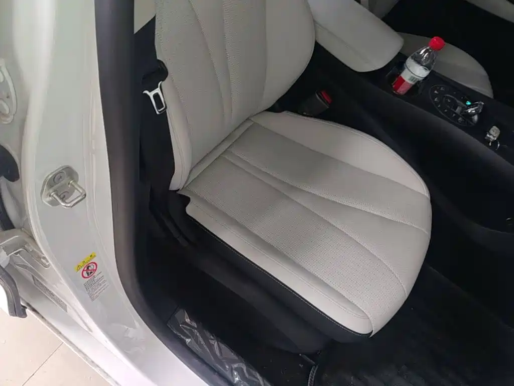 BYD Seal 05 DM-i — фото 25