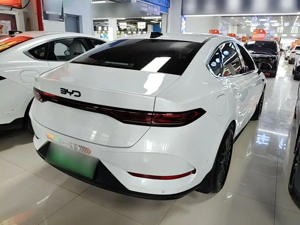 BYD Qin PLUS — фото 7