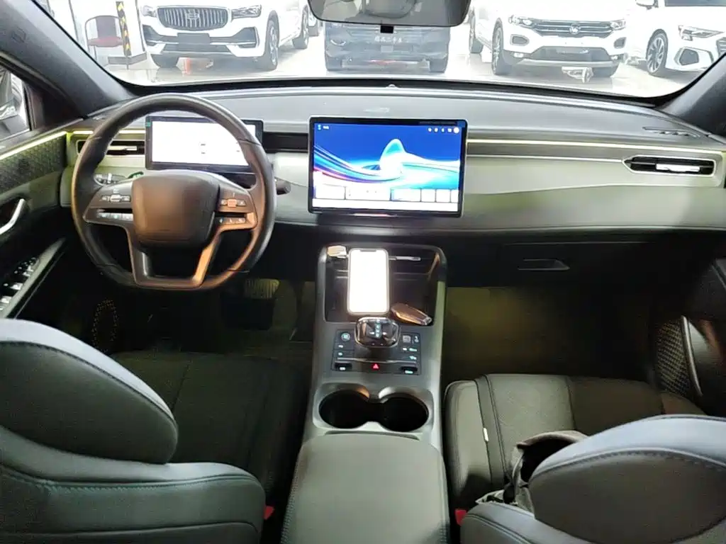 BYD Qin PLUS — фото 10