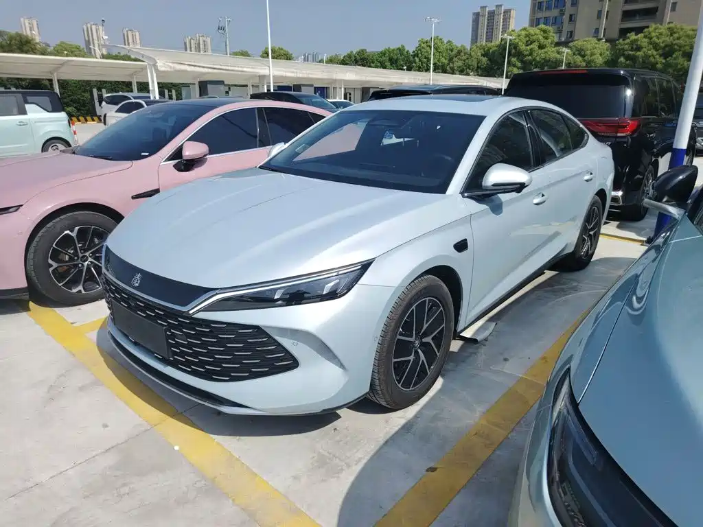 BYD Qin L — фото 2
