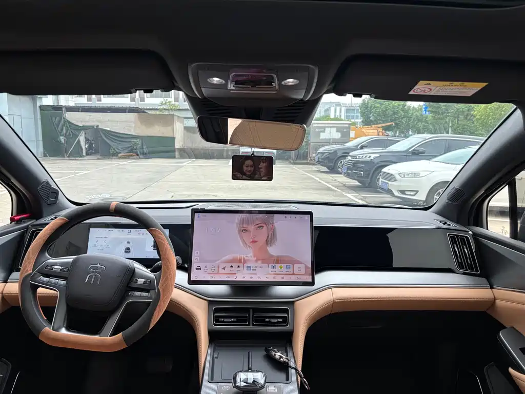 BYD L DM-i — фото 10