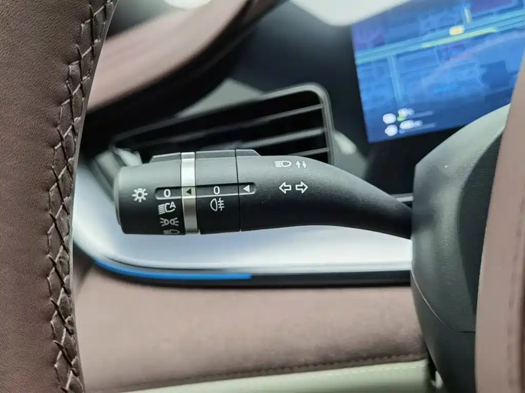 BYD Seal 07 DM-i — фото 21