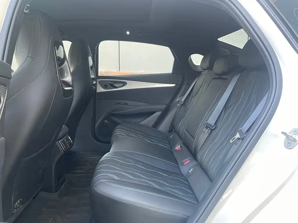 BYD Seal 06 — фото 11