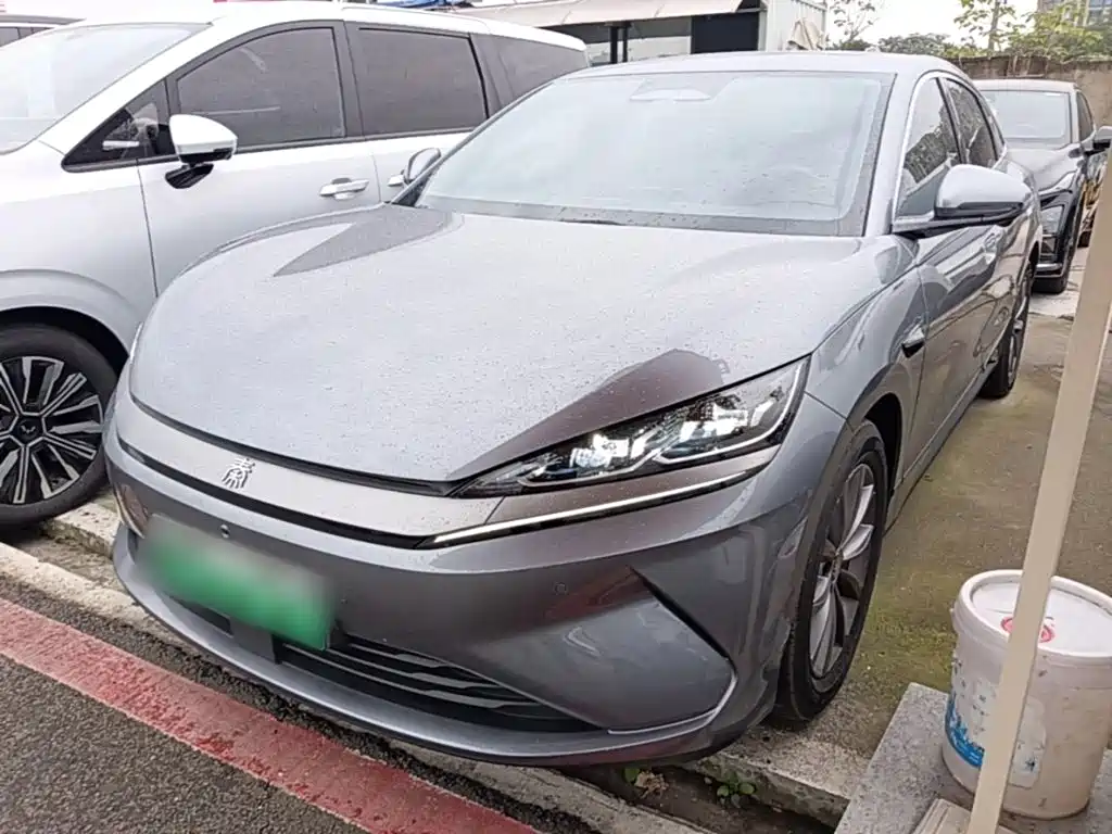 BYD Qin L — фото 2