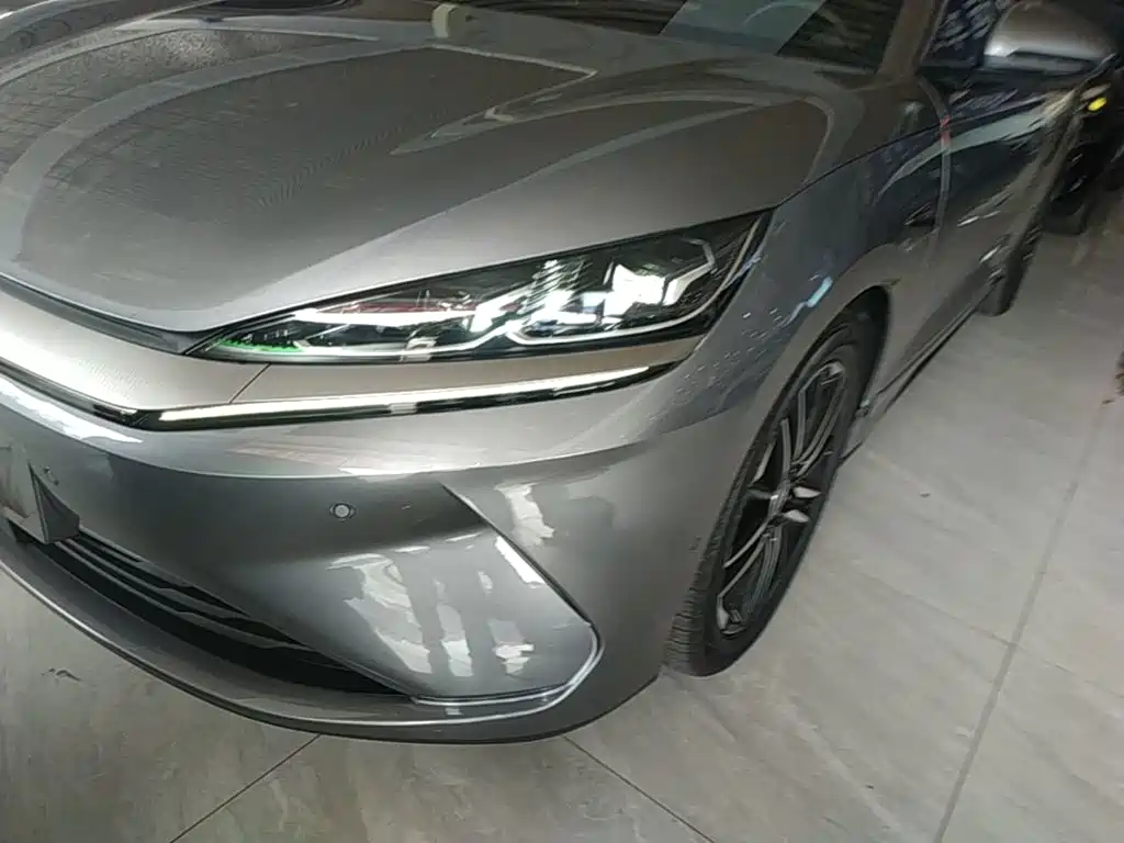 BYD Qin L — фото 24