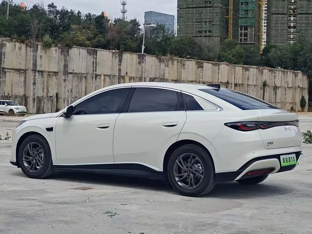 BYD Seal 06 — фото 10